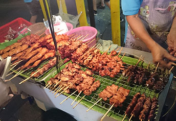 ウィークエンドマーケット プーケット1