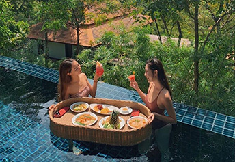 フローティングランチ