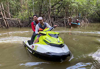 ジェットスキーアドベンチャー
