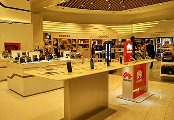 プーケット　キングパワー　免税店　内部3