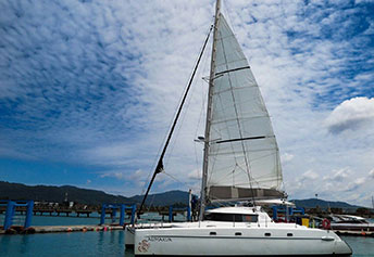 コーラル島・ラチャ島サンセットヨット